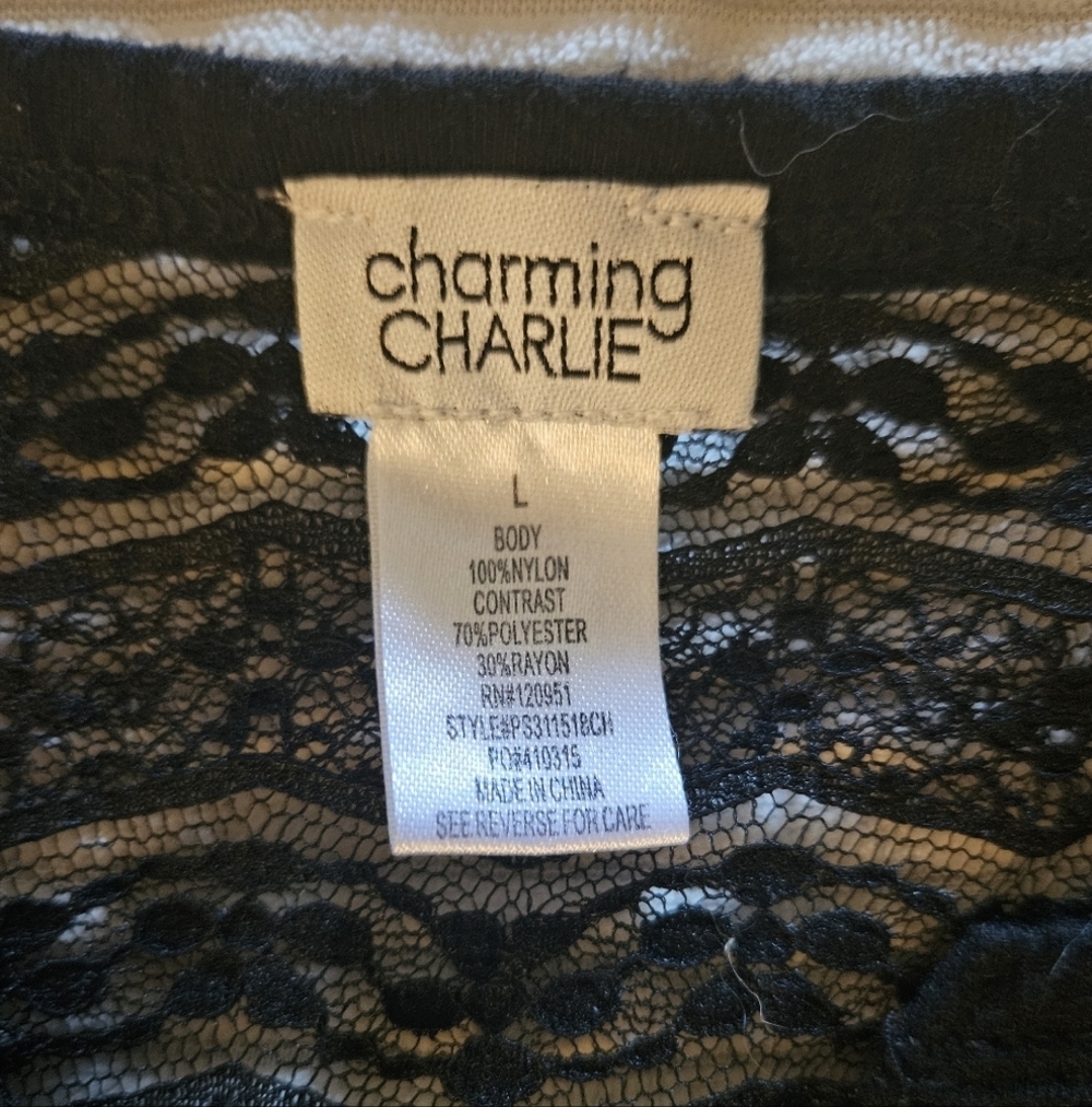 Charming Charlie Women's Black Lace Top With Button Accent Size L - Picture 3 of 7
